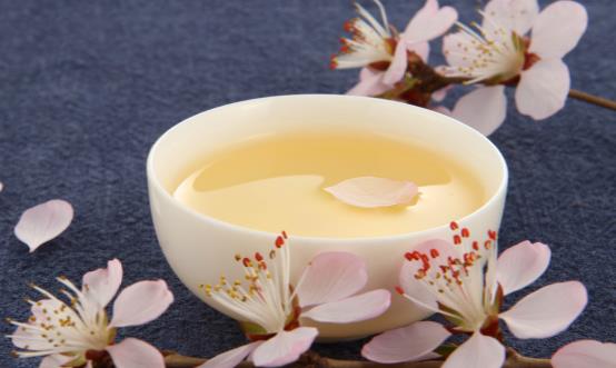 茶垢會(huì)不會(huì)有害健康 教你輕松去除杯子里的茶垢