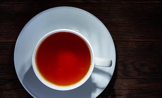 茶垢會(huì)不會(huì)有害健康 教你輕松去除杯子里的茶垢