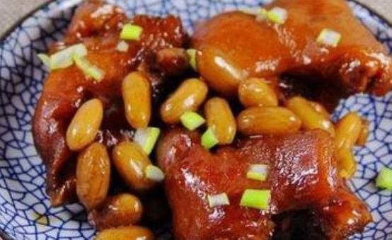 女性要輕松度過(guò)月經(jīng)期 應(yīng)多食用8款食譜