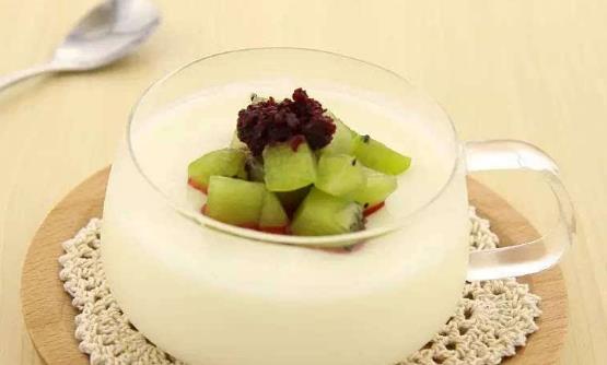 酸奶瘦身減肥原理 豐胸美體的酸奶實(shí)用搭配