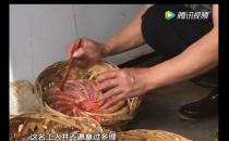 無良商販用人工合成色素胭脂紅給三蘇紅魚上色，用手摸手會被染紅