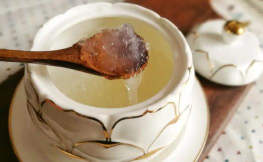 燕窩燉久了會(huì)化成水嗎 燕窩吃起來(lái)什么口感才是真的
